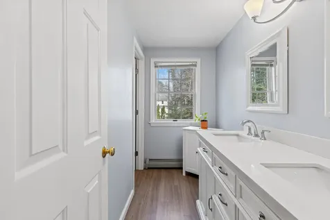 29 Minuteman Drive Scarborough ME 04074