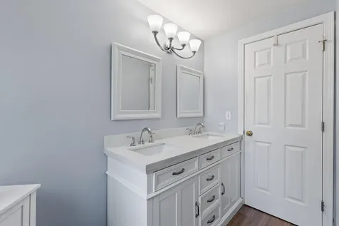 29 Minuteman Drive Scarborough ME 04074