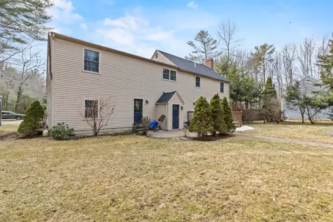 29 Minuteman Drive Scarborough ME 04074