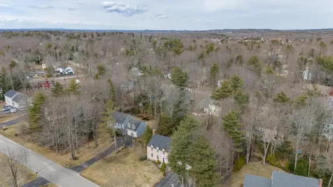 29 Minuteman Drive Scarborough ME 04074