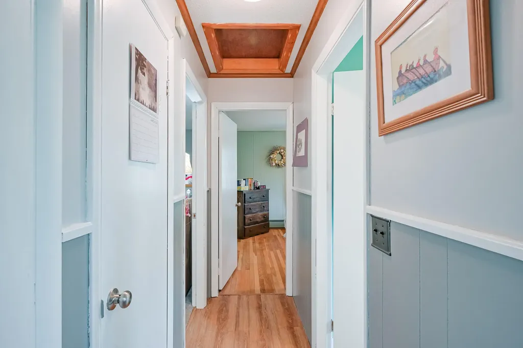 713 Gardiner Road Wiscasset ME 04578
