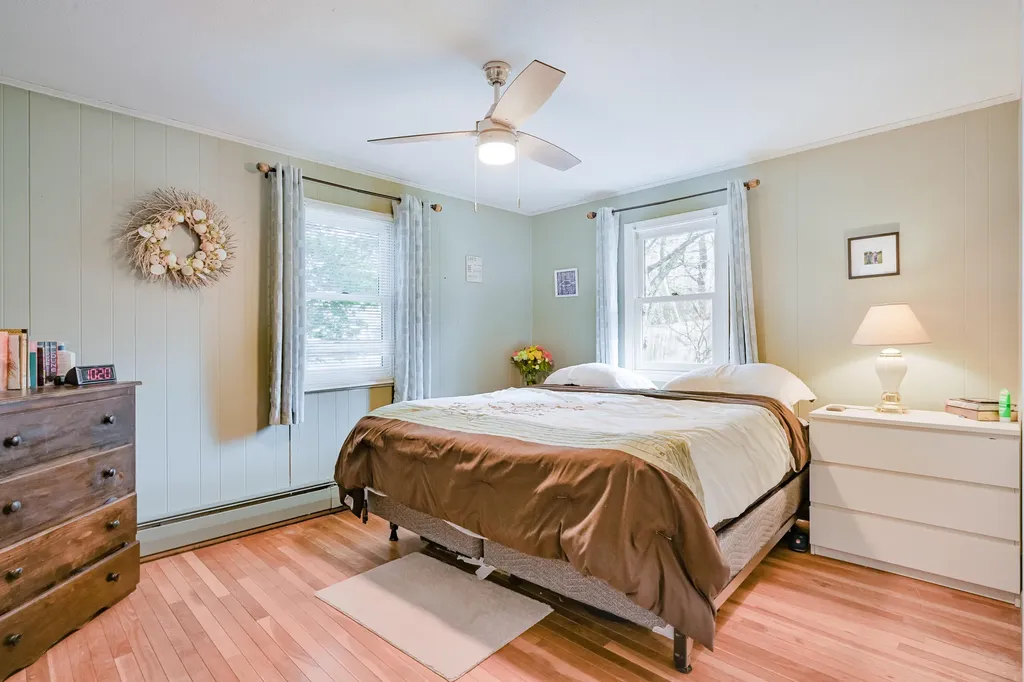 713 Gardiner Road Wiscasset ME 04578