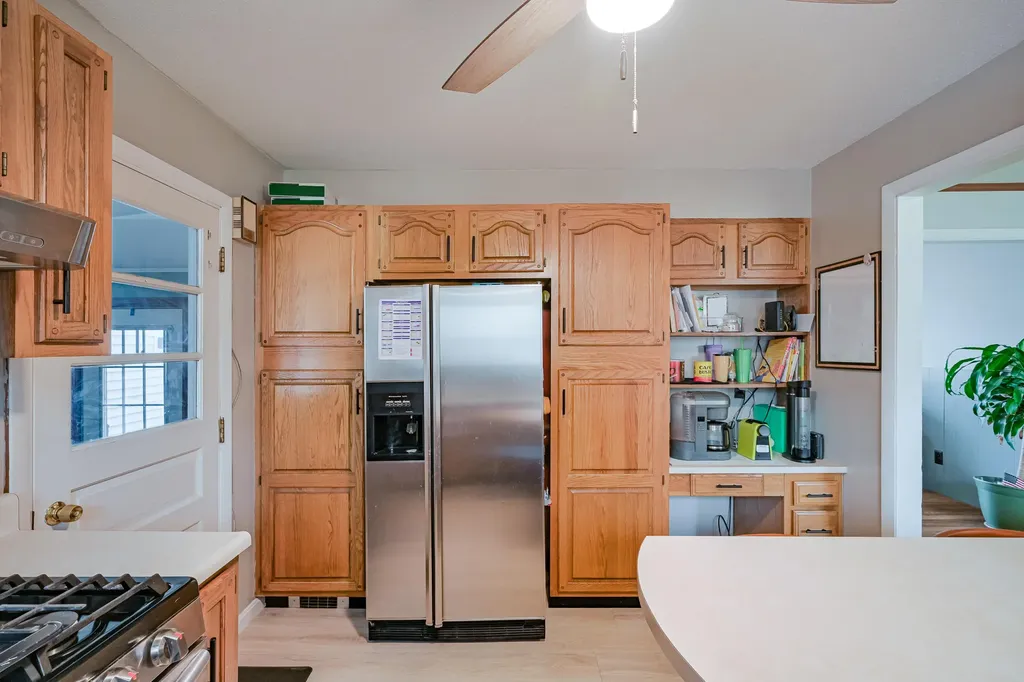 713 Gardiner Road Wiscasset ME 04578