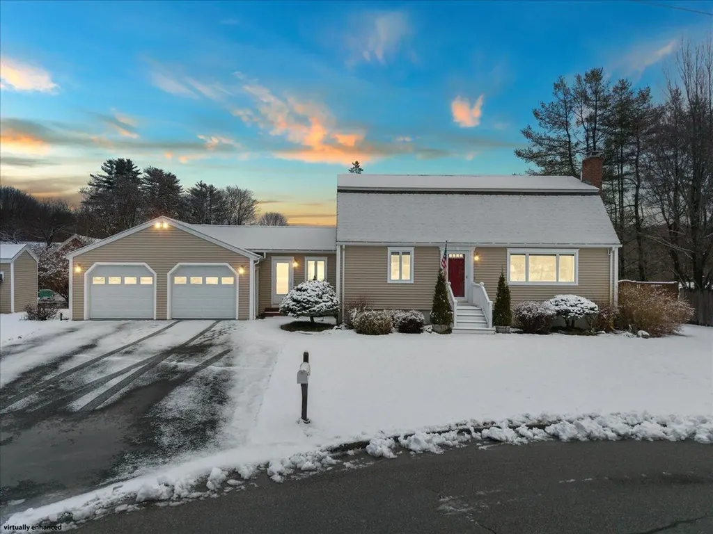 8 Plymouth Road Westbrook ME 04092