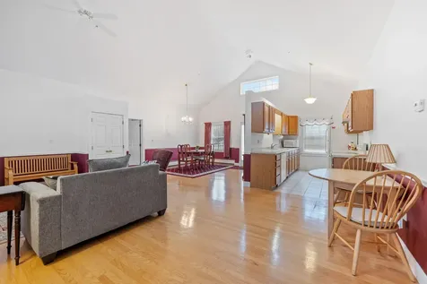 71 Farragut Way Kennebunk ME 04043