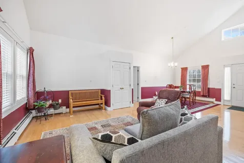 71 Farragut Way Kennebunk ME 04043