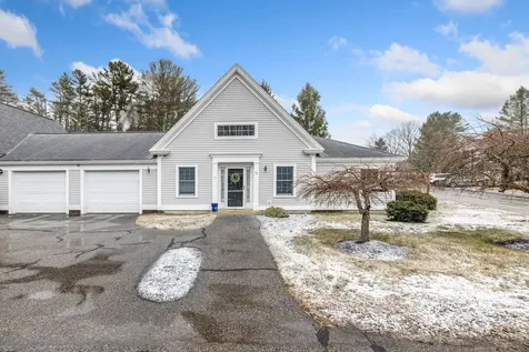 71 Farragut Way Kennebunk ME 04043