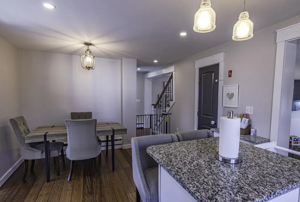 9 Vine Street Bangor ME 04401