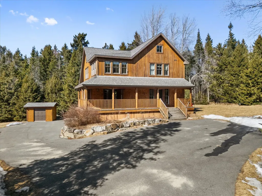 41 Mcheard Stream Lane Blue Hill ME 04614