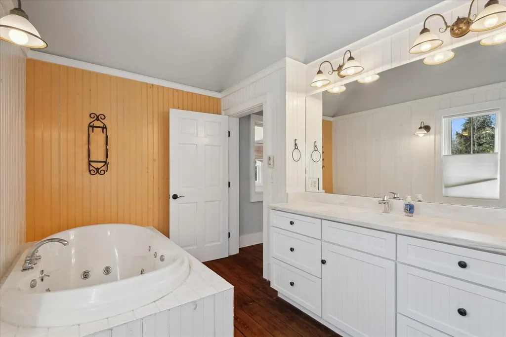 41 Mcheard Stream Lane Blue Hill ME 04614