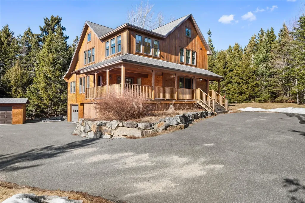 41 Mcheard Stream Lane Blue Hill ME 04614