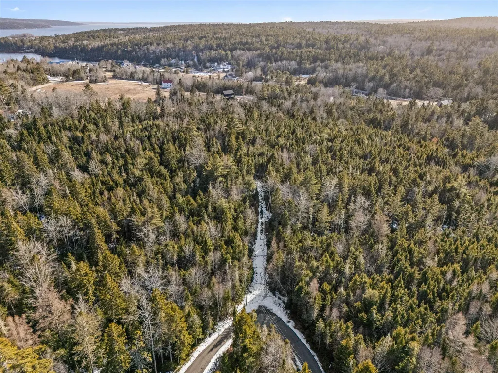 41 Mcheard Stream Lane Blue Hill ME 04614
