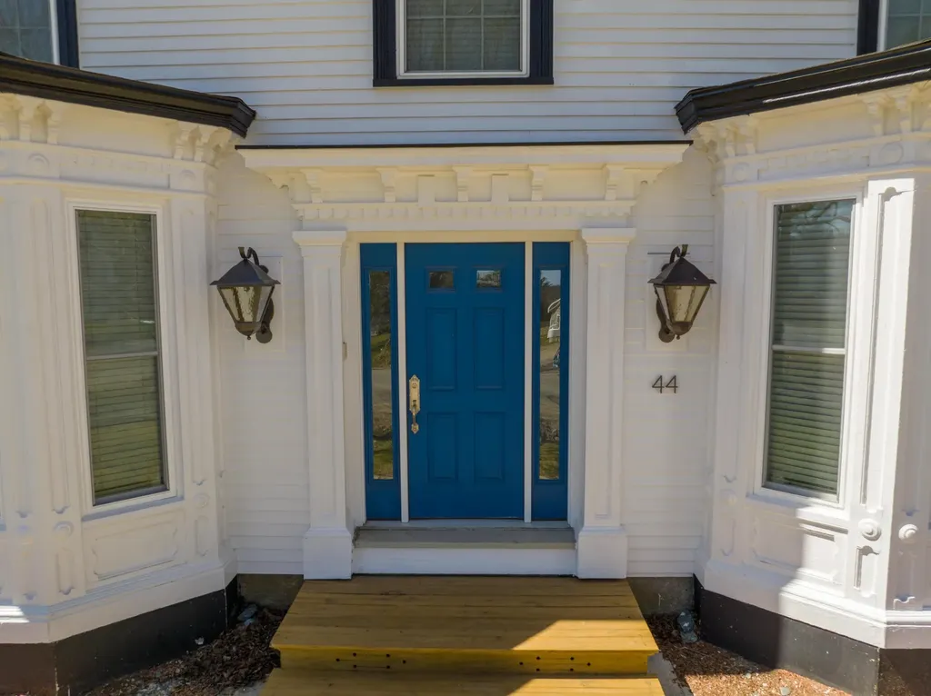 44 Broadway Street Machias ME 04654
