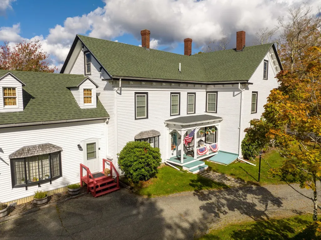 44 Broadway Street Machias ME 04654