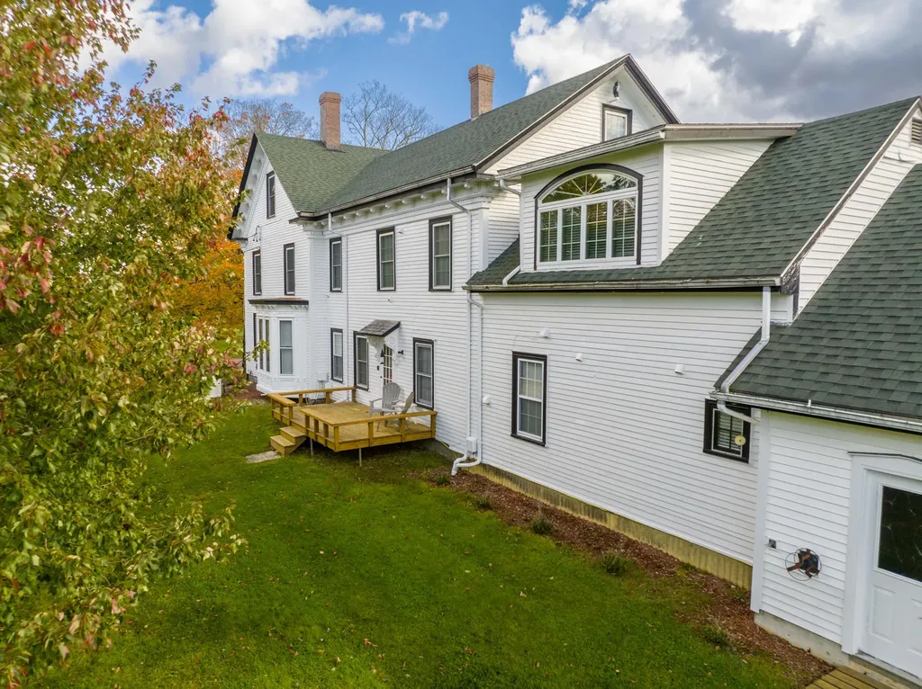 44 Broadway Street Machias ME 04654