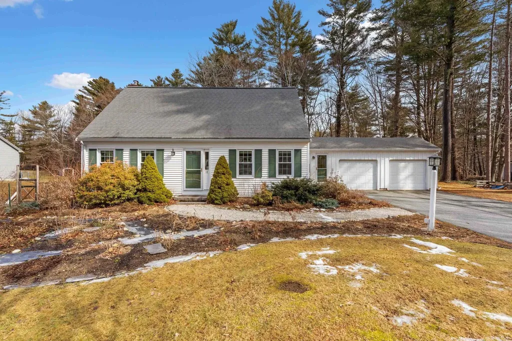 18 Country Charm Road Cumberland ME 04021