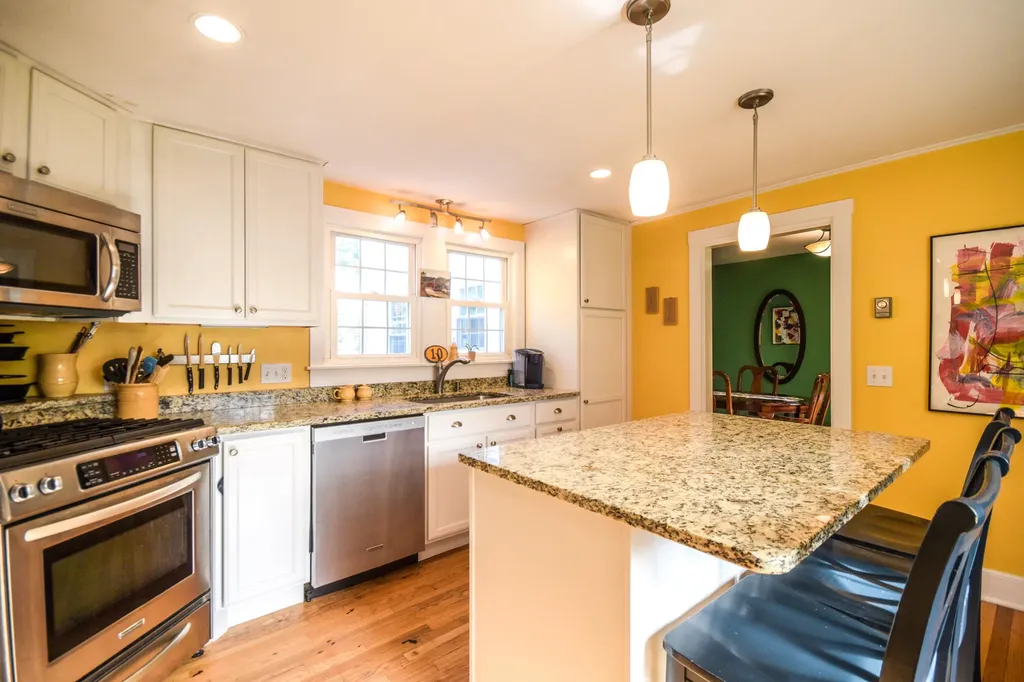 10 Braeburn Road Portland ME 04103