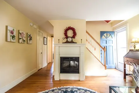 10 Braeburn Road Portland ME 04103