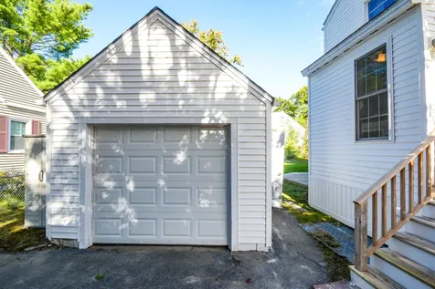 10 Braeburn Road Portland ME 04103
