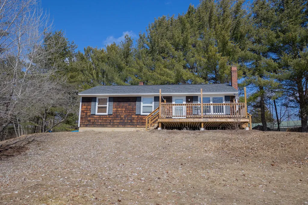 123 Adams Circle Farmington ME 04938