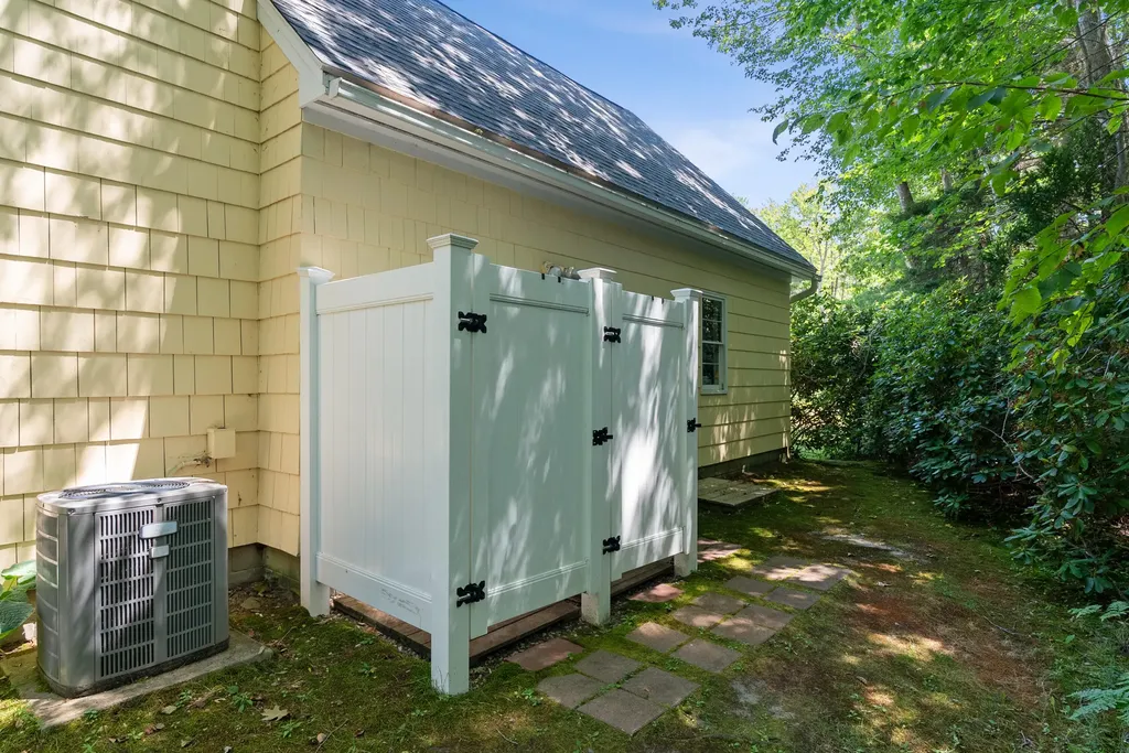 45 Beach Avenue Kennebunk ME 04043