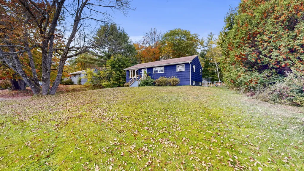 762 College Street Lewiston ME 04240