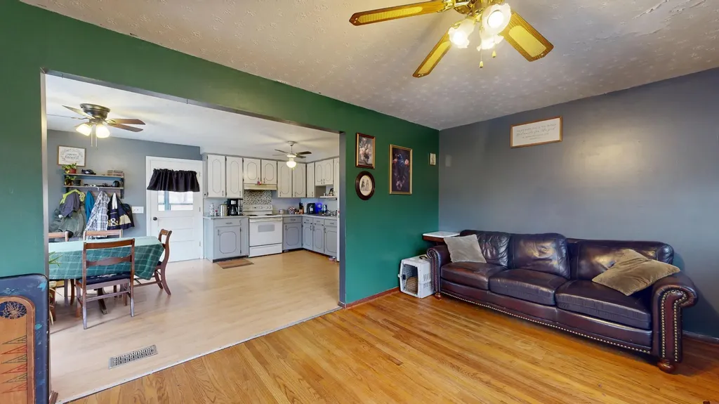 762 College Street Lewiston ME 04240