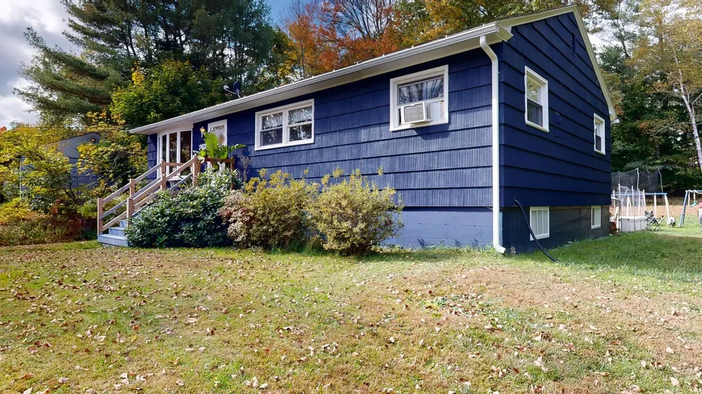 762 College Street Lewiston ME 04240