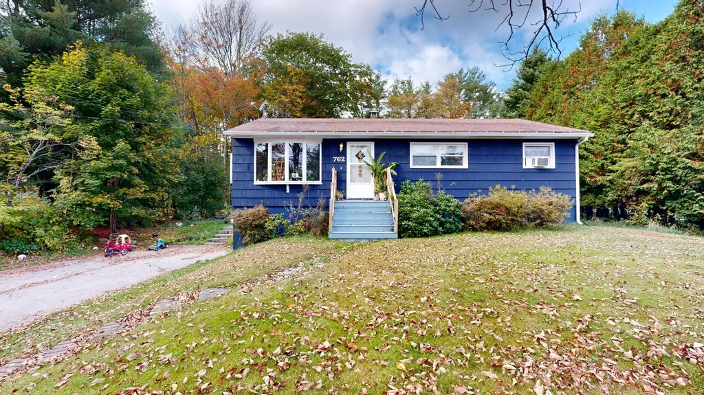 762 College Street Lewiston ME 04240