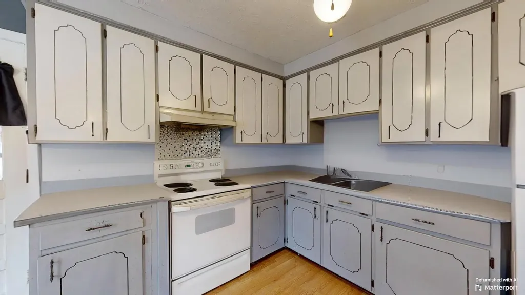 762 College Street Lewiston ME 04240