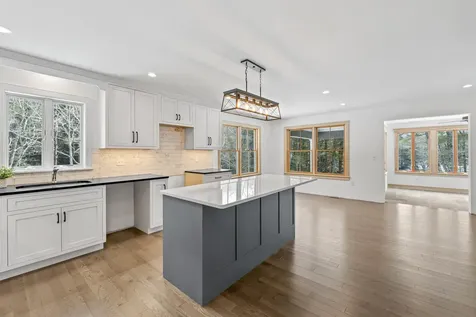 16 Sherman Cove Road Boothbay ME 04537