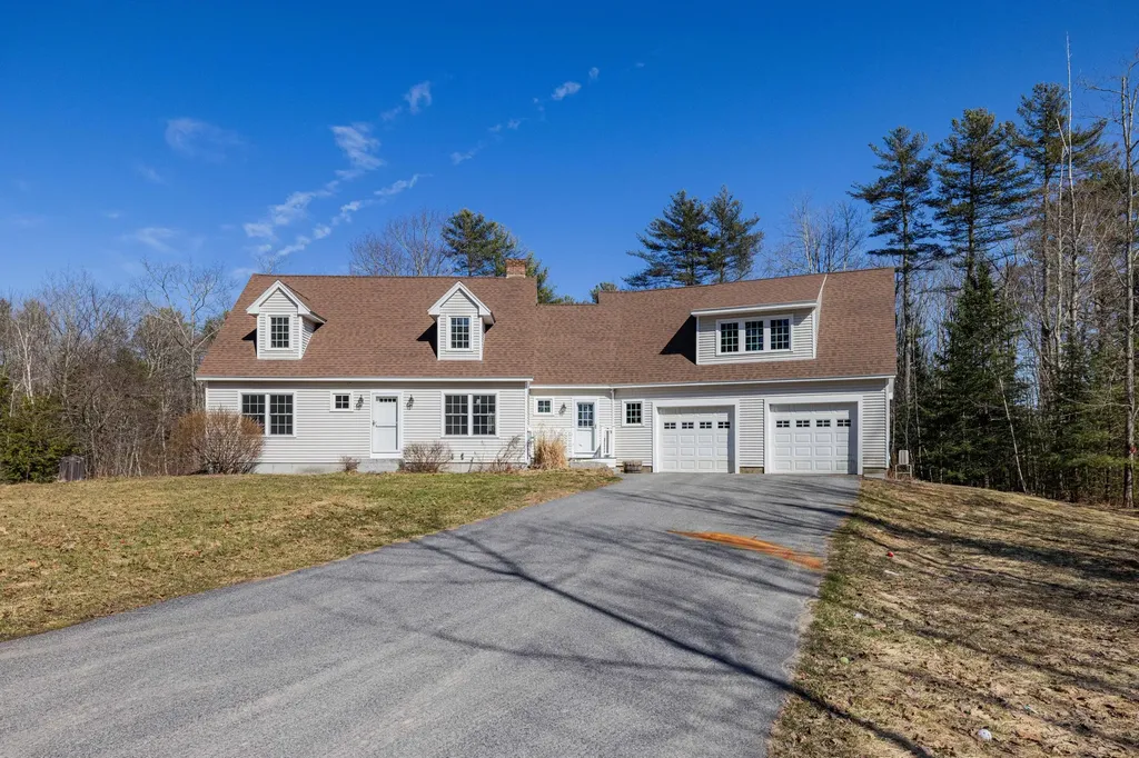 16 Trail Side Drive Arundel ME 04046