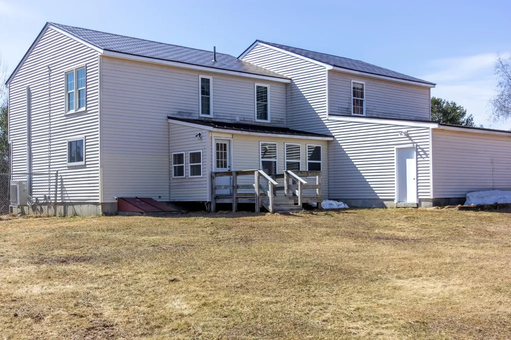 43 Groundhog Hill Road Buxton ME 04093