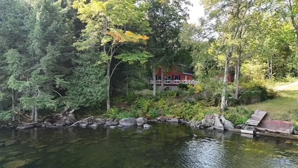 7 Norway Point Road Lake View Plt ME 04463