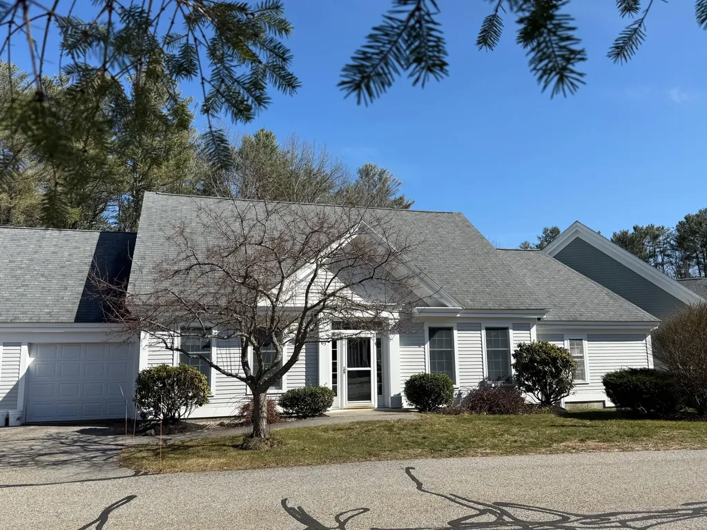 63 Farragut Way Kennebunk ME 04043