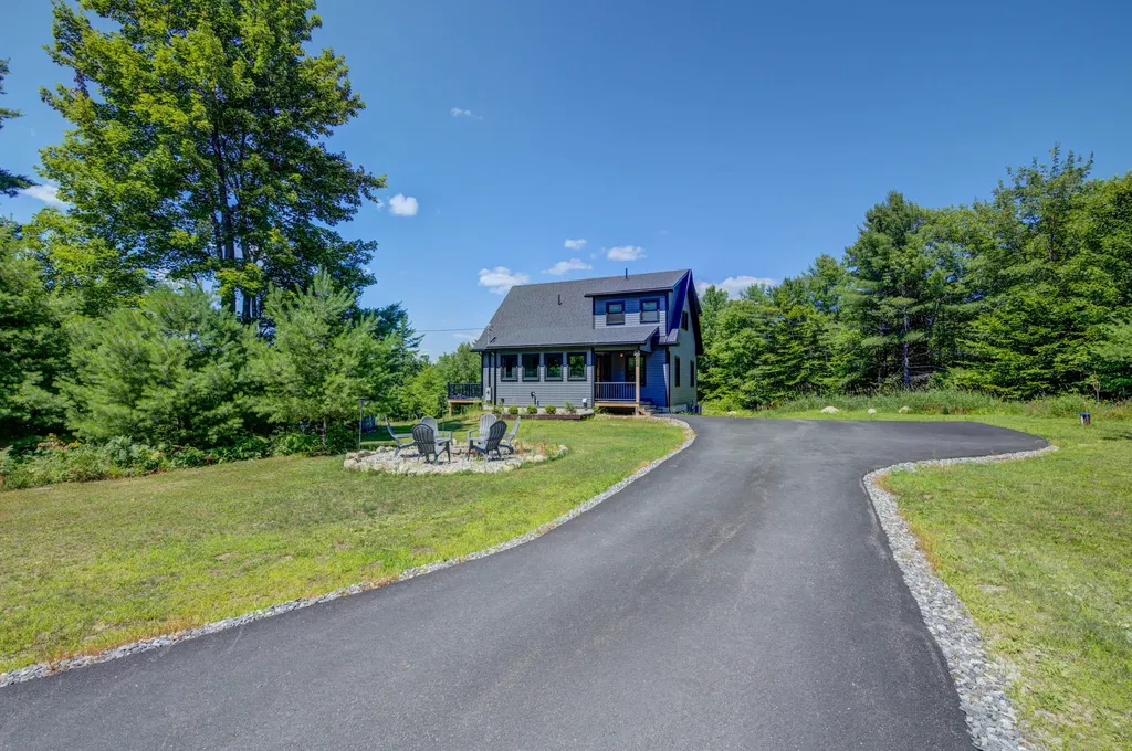 16 Dundee Lane Bridgton ME 04009