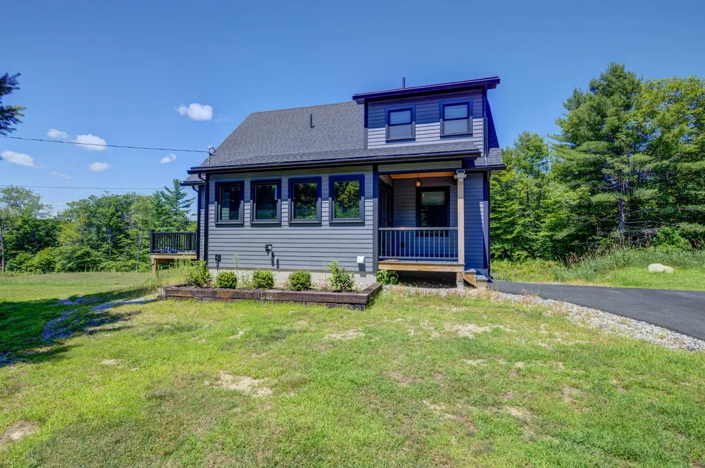 16 Dundee Lane Bridgton ME 04009