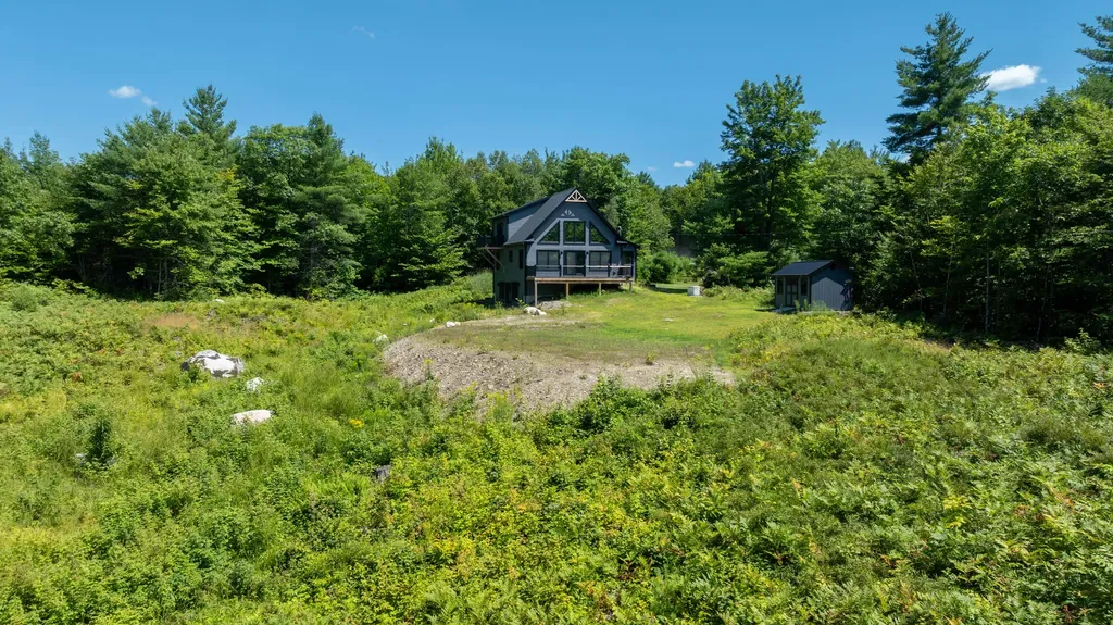 16 Dundee Lane Bridgton ME 04009