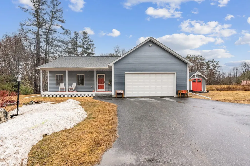 18 Hickory Drive Wiscasset ME 04578