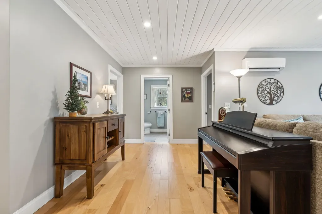 18 Hickory Drive Wiscasset ME 04578