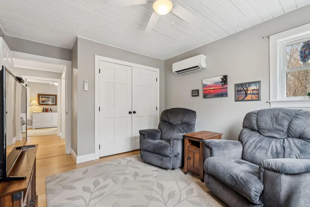 18 Hickory Drive Wiscasset ME 04578