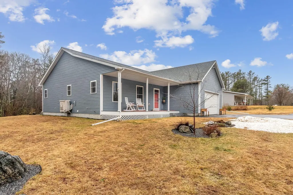 18 Hickory Drive Wiscasset ME 04578