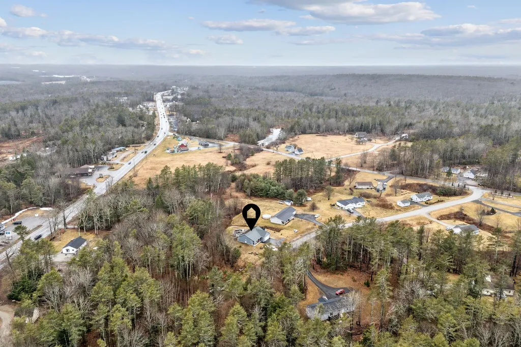 18 Hickory Drive Wiscasset ME 04578