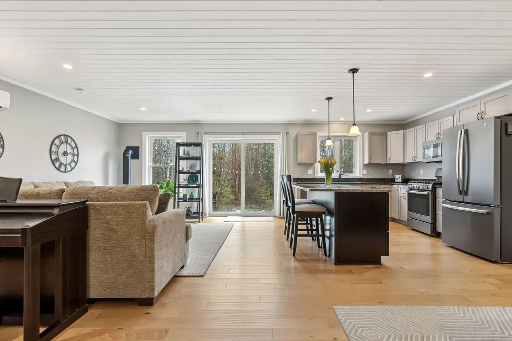 18 Hickory Drive Wiscasset ME 04578