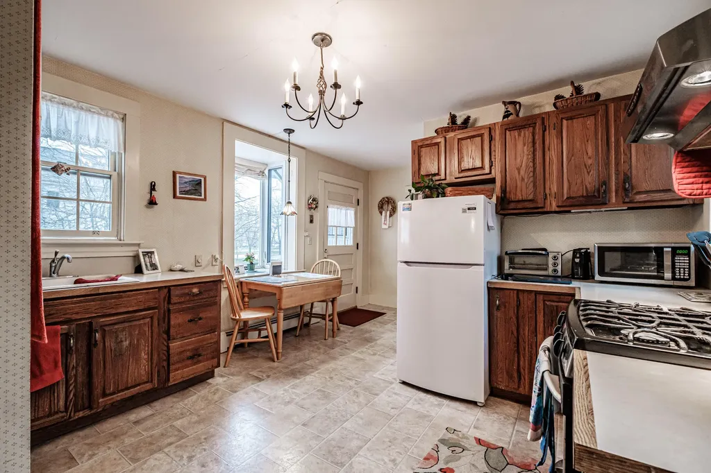 509 Paris Hill Road Paris ME 04281