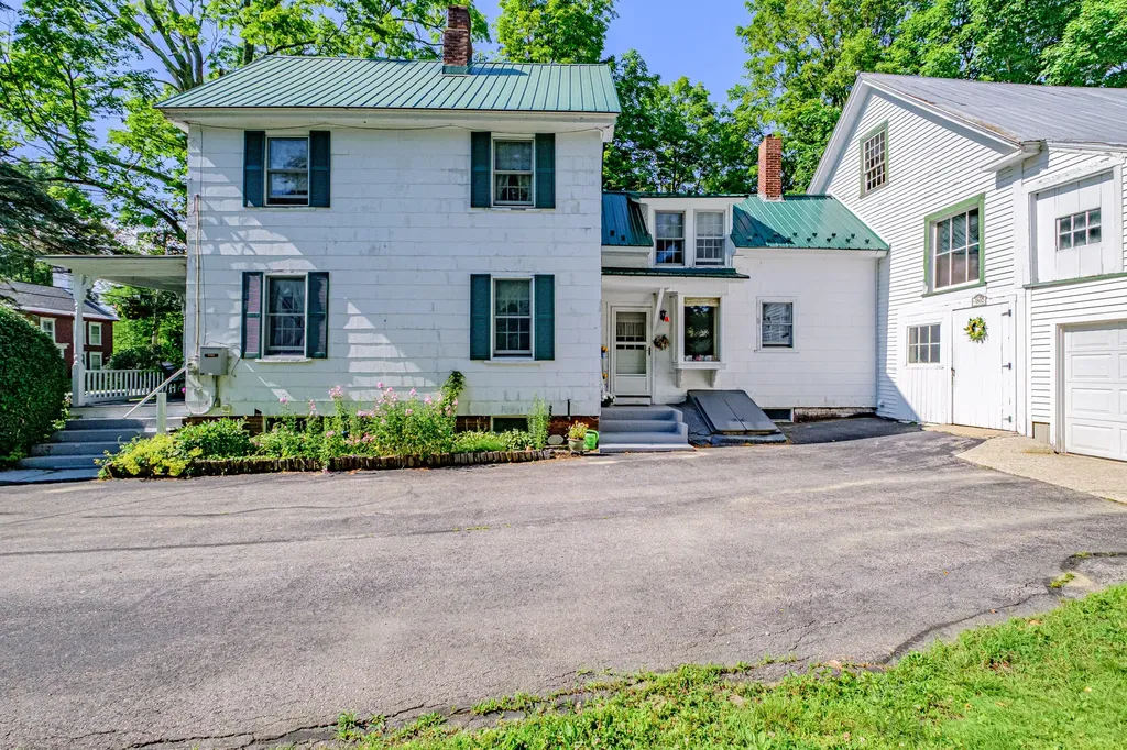 509 Paris Hill Road Paris ME 04281