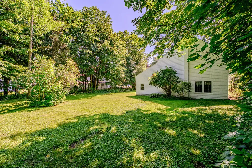 509 Paris Hill Road Paris ME 04281