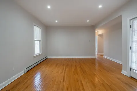 347 Ocean Street South Portland ME 04106