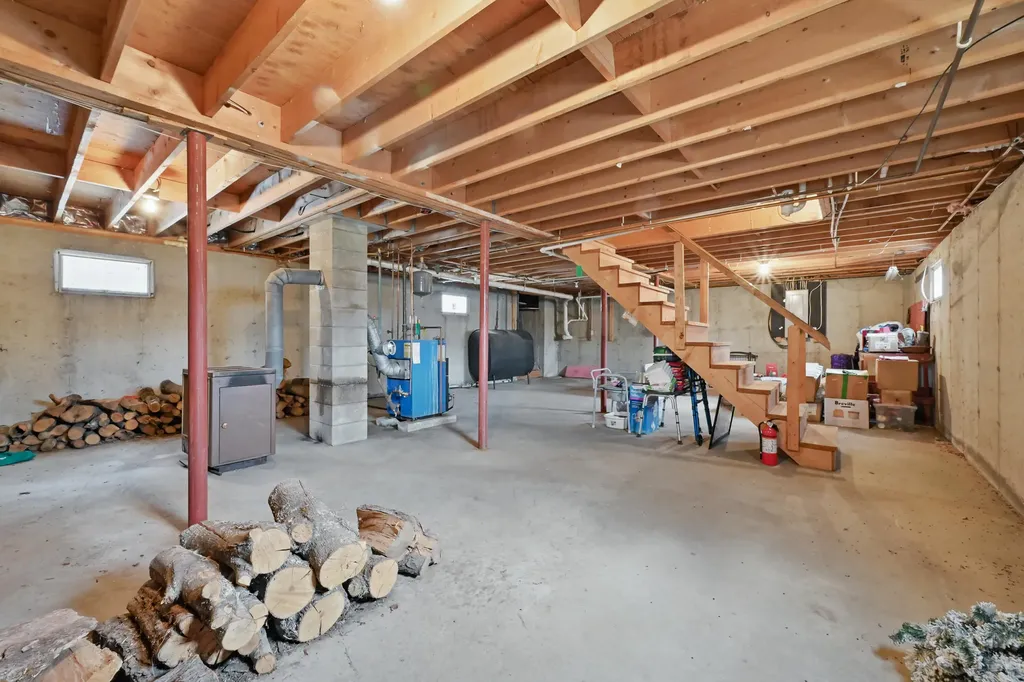 40 Saint James Street Skowhegan ME 04976