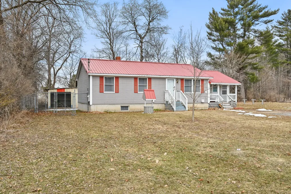 40 Saint James Street Skowhegan ME 04976